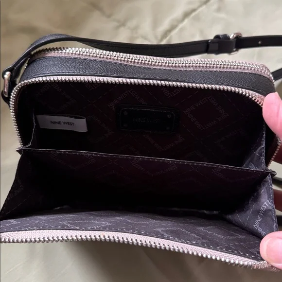 Nine West Grey and Black Crossbody Bag Roomy to
store wallet and some essentials - Picture 6 of 10